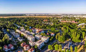 Bemowo Lotnisko: Osiedla, metro, hałas. Czy warto tu zamieszkać?